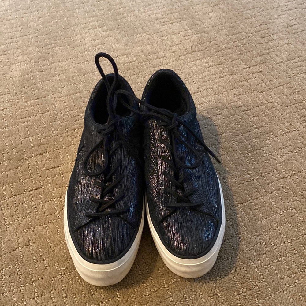 Converse platform sneakers